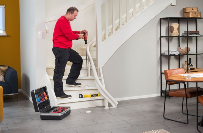 Als u geen vergoeding krijgt, kunt u voordelig een tweedehands traplift aanschaffen bij Otolift.